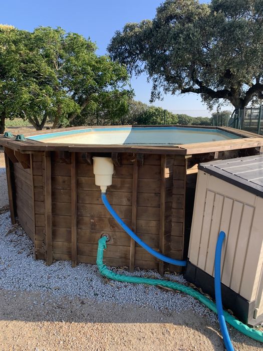 Piscina de Madeira Comino 5,63m x 3,52 x 1,24m