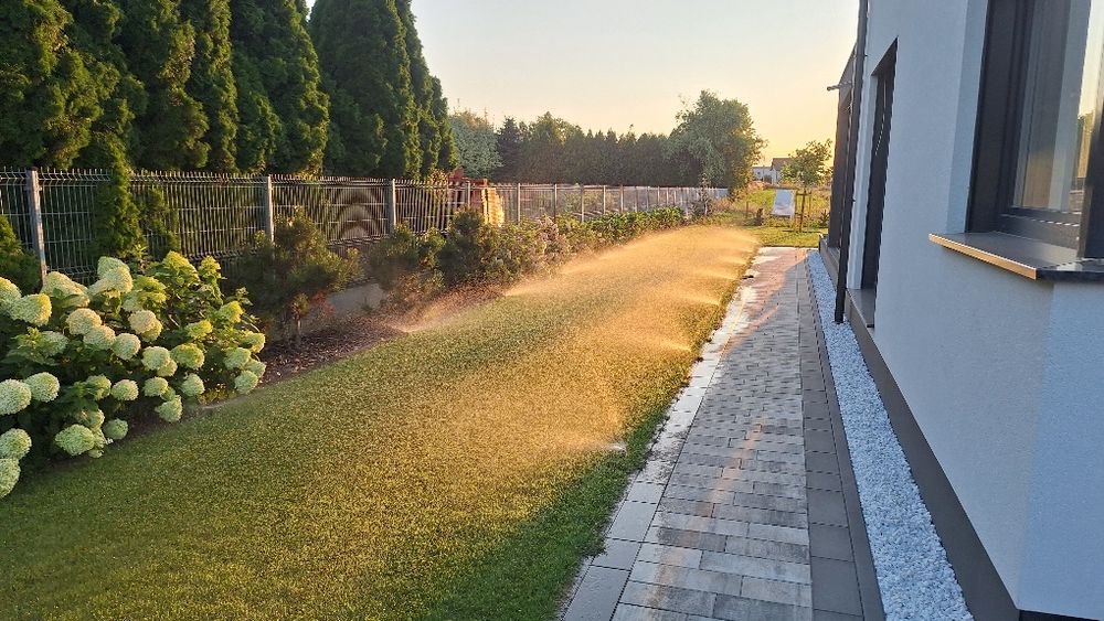 Systemy nawadniające, zakładanie trawników, glebogryzarka separacyjna,