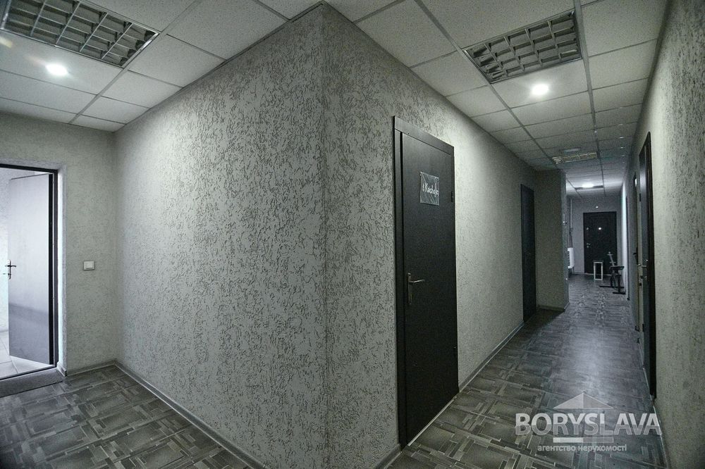 Комплекс будівель і споруд, приміщення СТО в місті Сарни