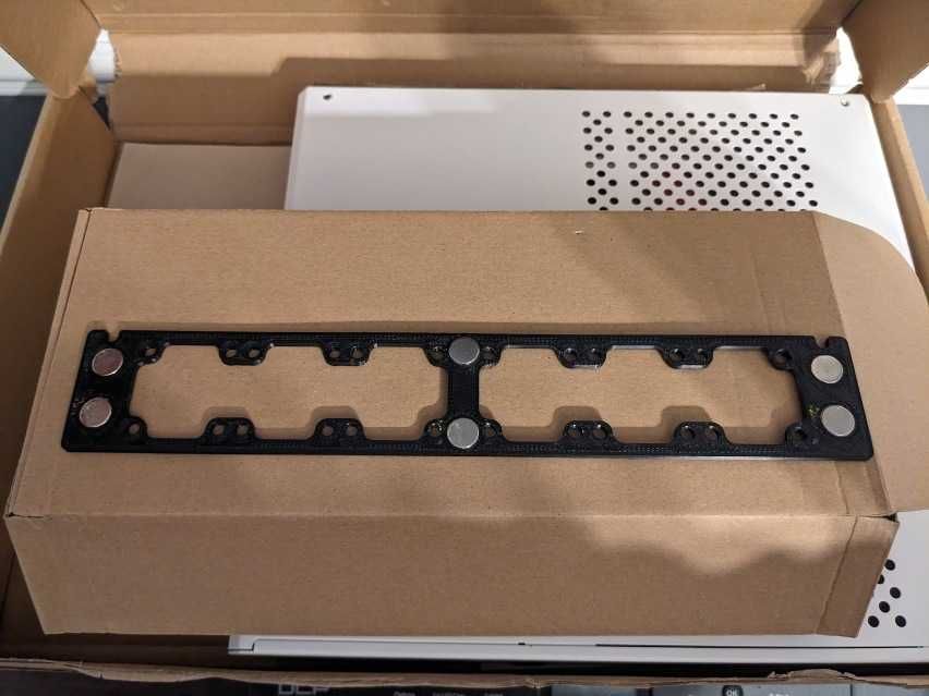 Obudowa komputerowa Dr ZABER Sentry v1.1 biała + riser PCI-E LinkUP