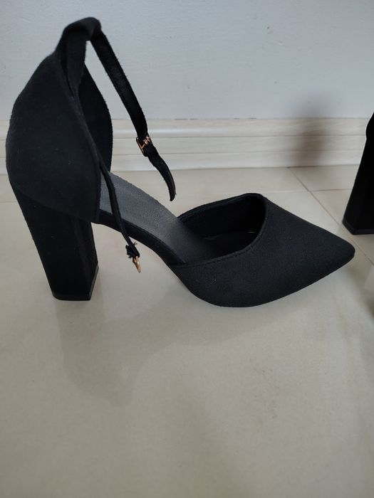 Buty damskie eleganckie, nowe