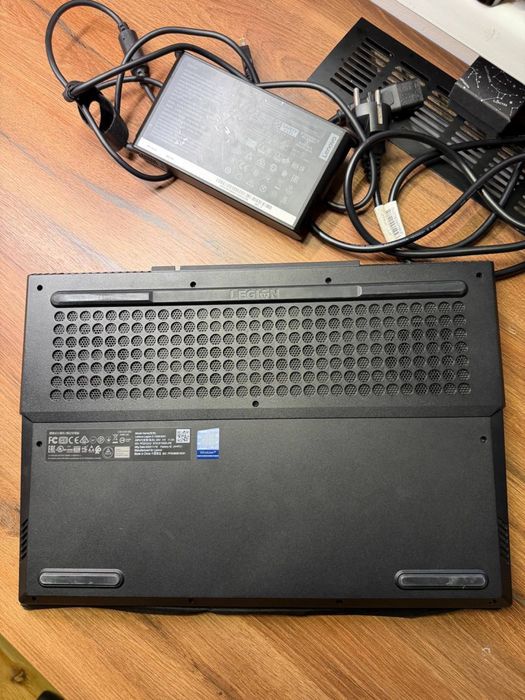 Lenovo Legion i7-10750H RAM 16 gb 144Hz RTX 2060  (6GB)