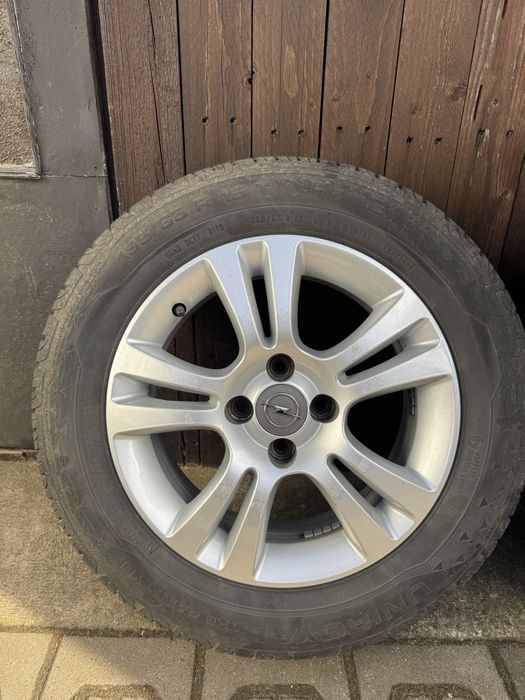 Opony 185/65 r15 uniroyal
