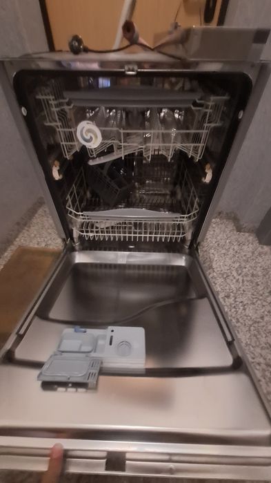 Máquina lavar loiça Ariston, para peças