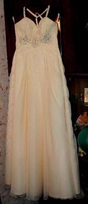 Свадебное платье шампань