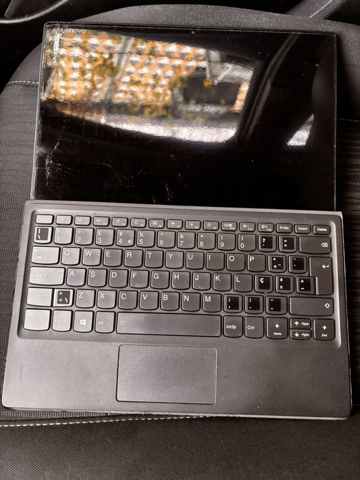 Computador Portátil / Tablet - Lenovo