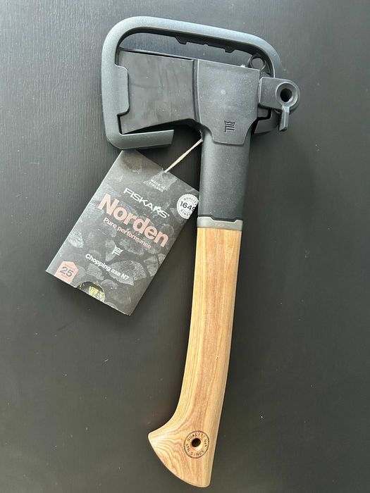 Універсальна сокира Fiskars Norden N7 1051142