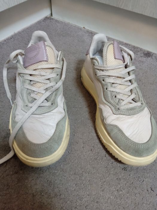 Кросовки Adidas 36 р кожа