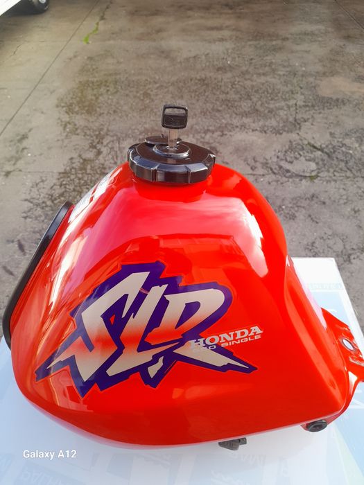 Depósito de mota Honda SLR 650