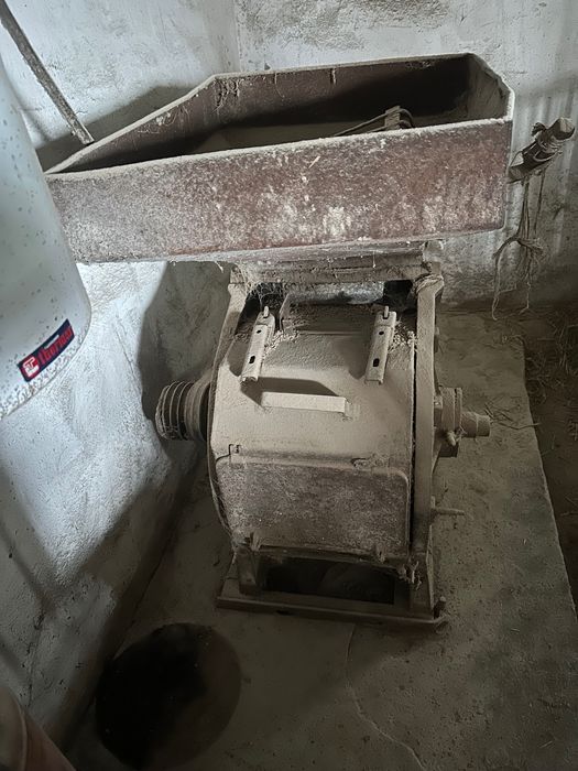 Продам ДКУ зернодробілка