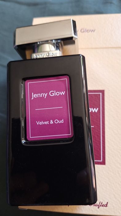Jenny Glow velvet & oud.