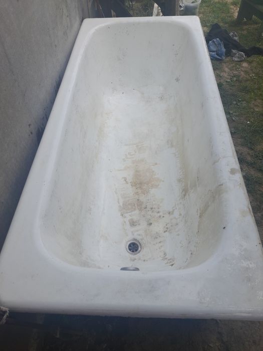 Ванна металева та чугунна