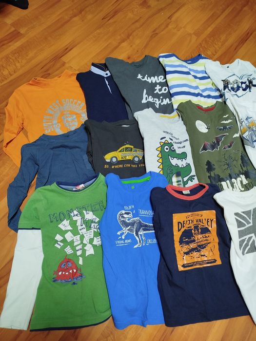 Продам реглани, футболки, шорти, джинси, штани. Зимовий комбінезон