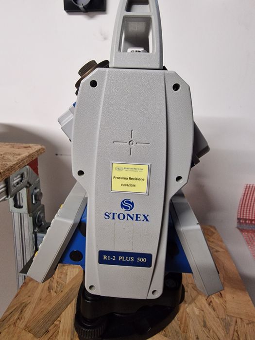 Tachimetr Stonex R-1 PLUS