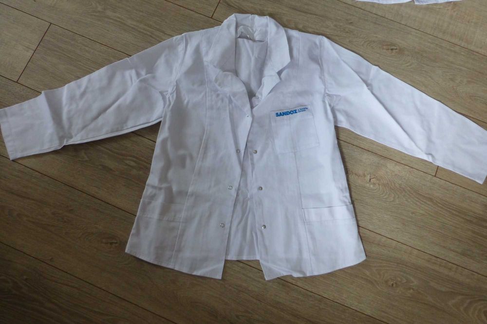 Fartuch laboratoryjny rozm 38/40 krótki rękaw / długi rękaw