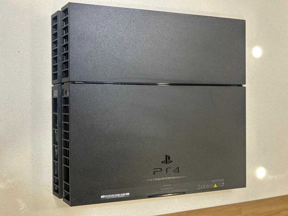 Playstation 4 slim 500meg 3comandos+3 jogos fifa 15.21.22fc24