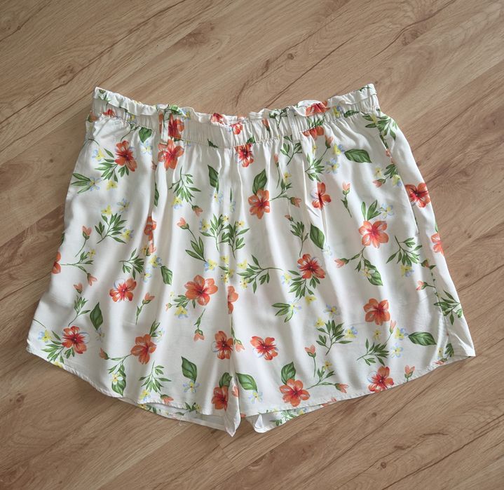 Spodenki F&F rozm.44