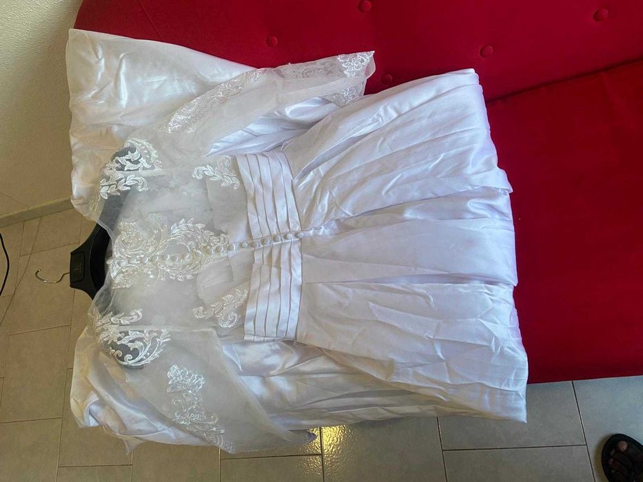 Vestido de Noiva Branco L/XL – Mangas Compridas Transparentes – Como Novo