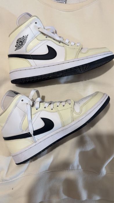 Jordan One branco,preto, bege