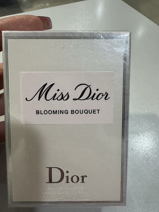 Парфуми Miss Dior blooming bouquet