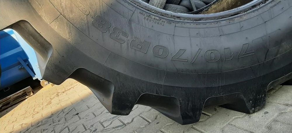Opona używana rolnicza  710/70R38 FIRESTONE MAXI TRACTION 1700zł W4104