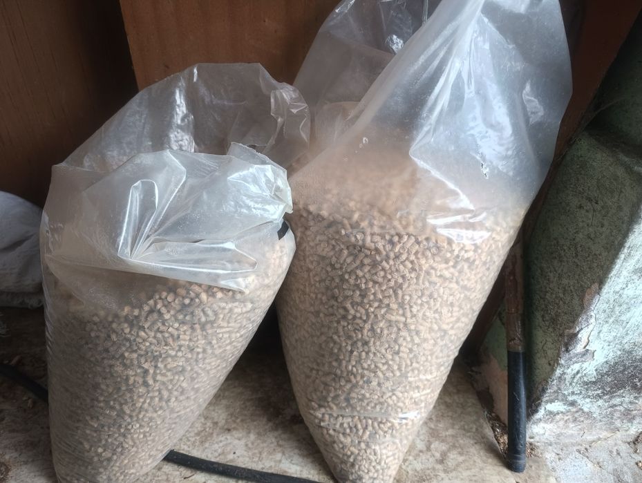 Podłoże do klatki granulat 30 kg ściółka dla królika chomika świnki