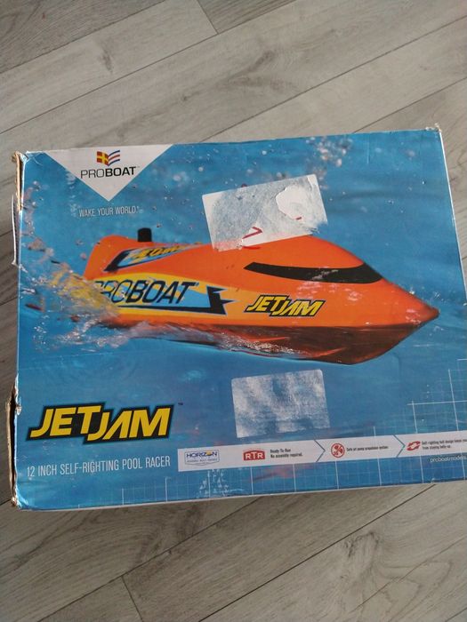 Łódź wyścigowa nowa