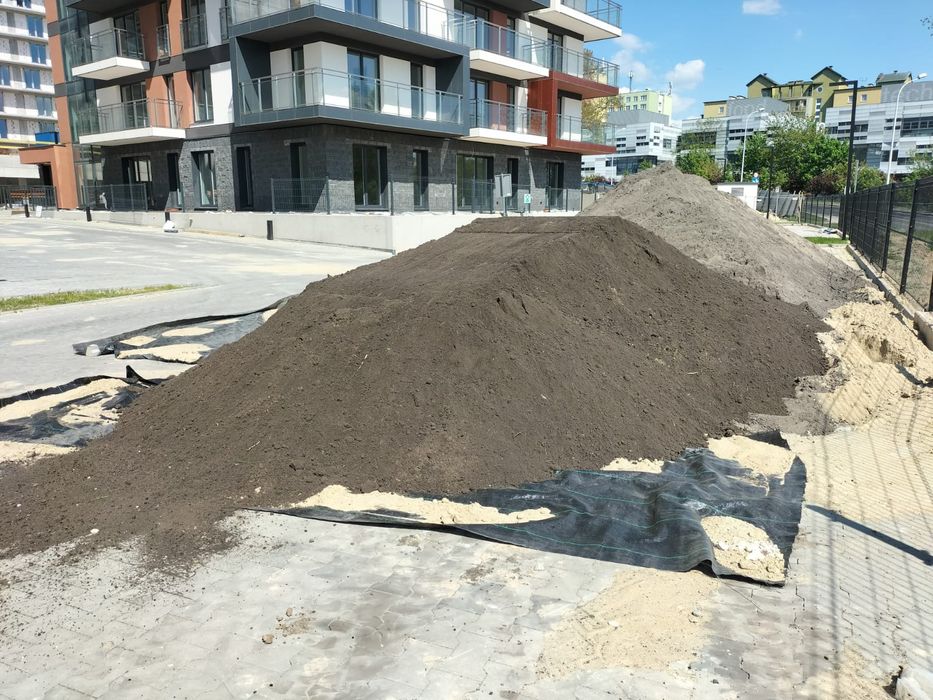 Ziemia ogrodowa czarnoziem ziemia pod trawnik ogród