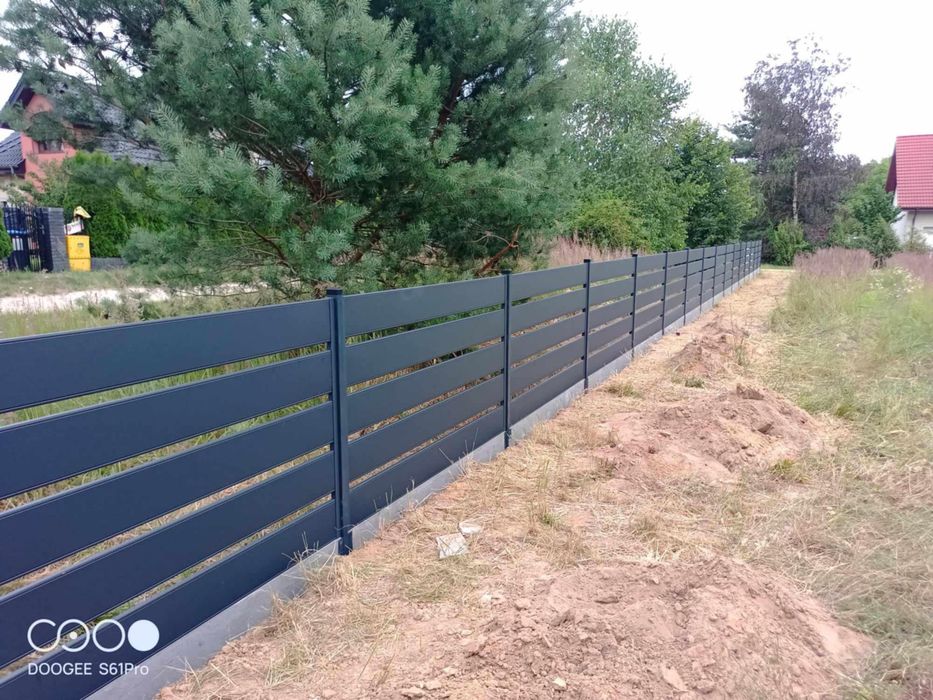 Montaż ogrodzeń panelowych palisadowych