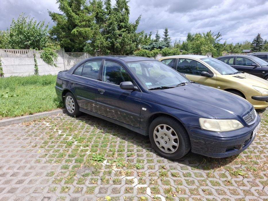 Honda Accord 1.8 Opłaty na Rok!