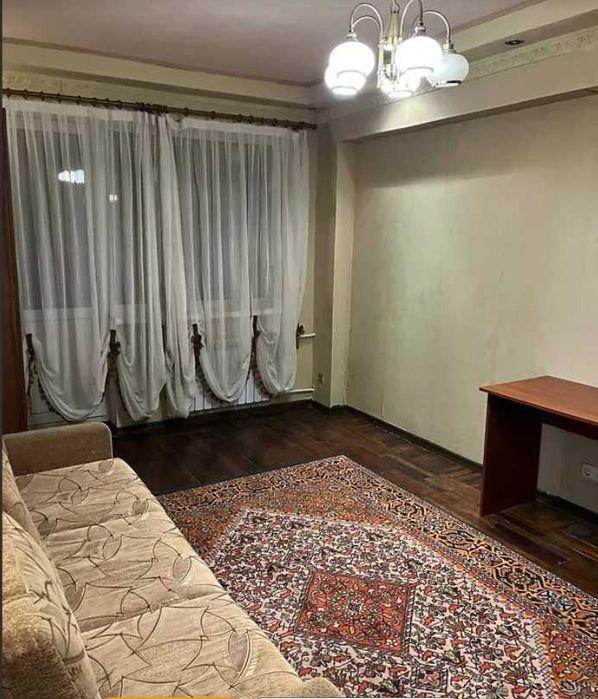 Продам большую 3к квартиру 70м2 метро Спортивная Метростроителей Серт