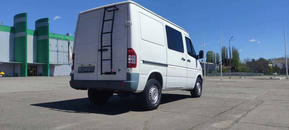 Mercedes Sprinter 2.3 Дизель Груз-Пасс