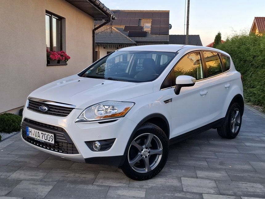 Ford Kuga Trend 2.0 TDCi  140 ps ** stan  idealny **