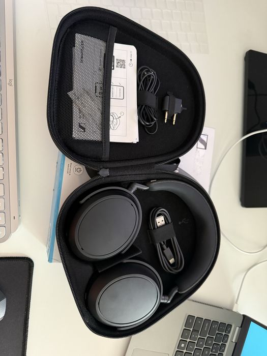 SENNHEISER Momentum 4  - Novos com garantia