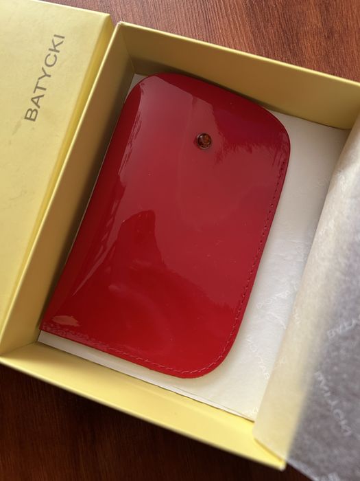 NOWE Batycki etui na chusteczki skórzane eleganckie czerwone