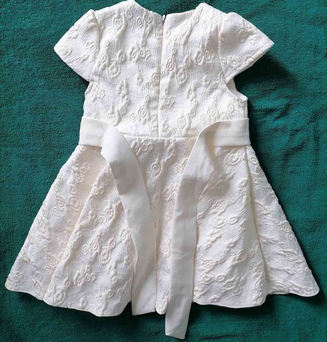 Дитяча сукня святкова