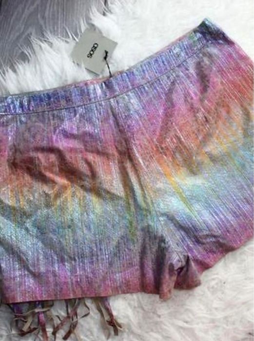 Гламурные шорты asos L 100% натур.кожа голлографик градиент бахрома