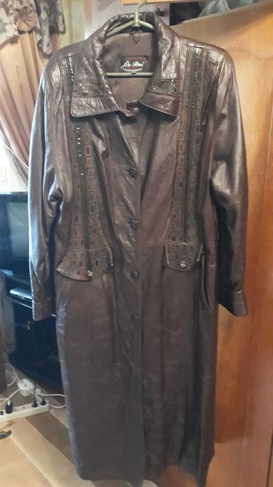 Плащ шкіряний, жіночий, вживаний, в гарному стані