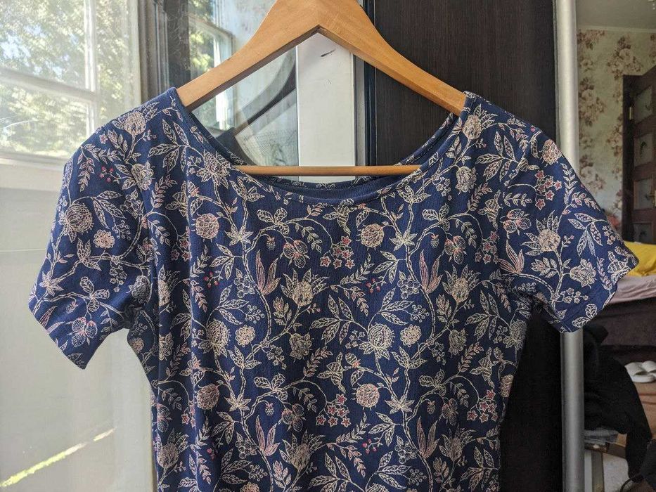 Платье Uniqlo миди 36(С)-38(М)