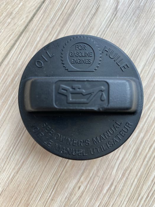 Кришка масляної горловини Honda civic 4d оригінал