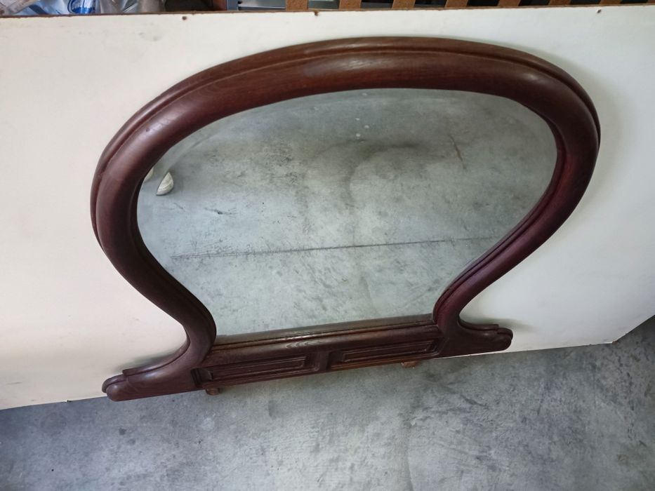 Espelho para cómoda em mogno, medidas 92/88cm altura