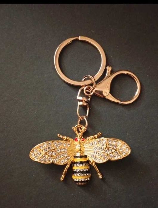 Śliczny brelok breloczek, pszczoła