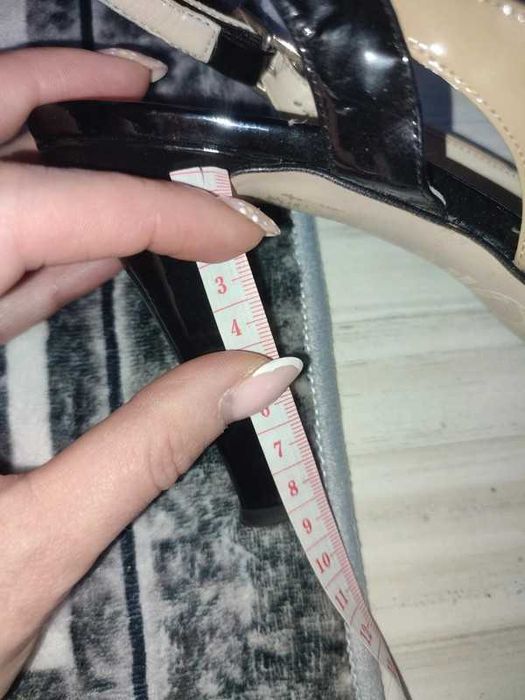 buty na obcasie rozm. 37 firmy Gino Rossi