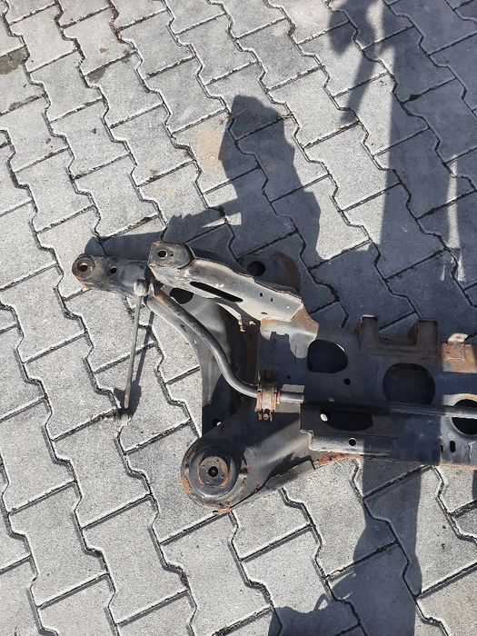 Передній підрамник  ford transit