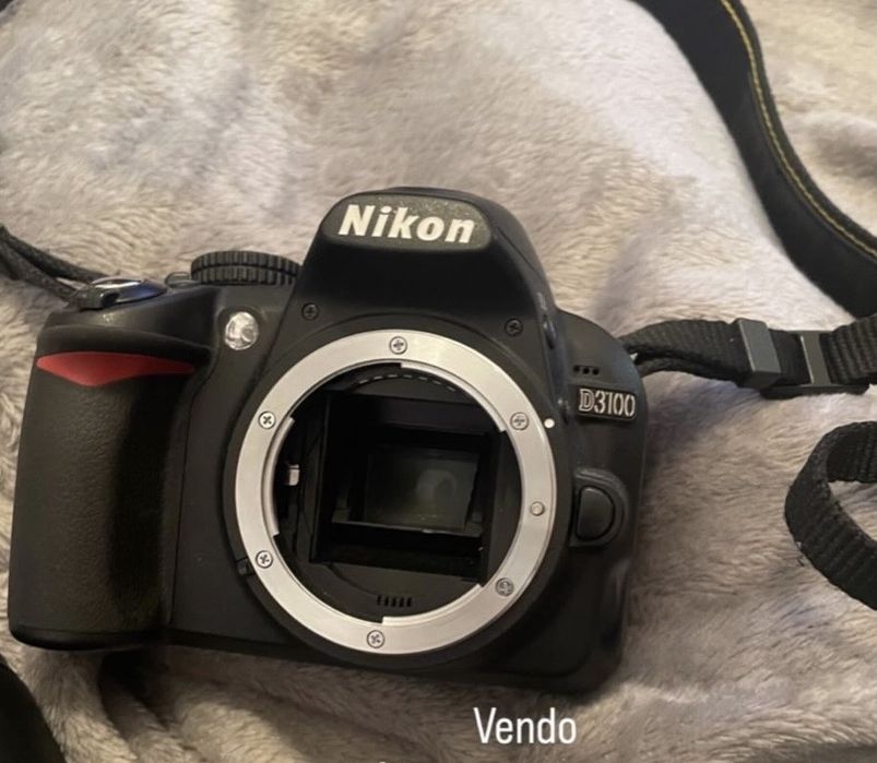 Maquina Nikon Impecável