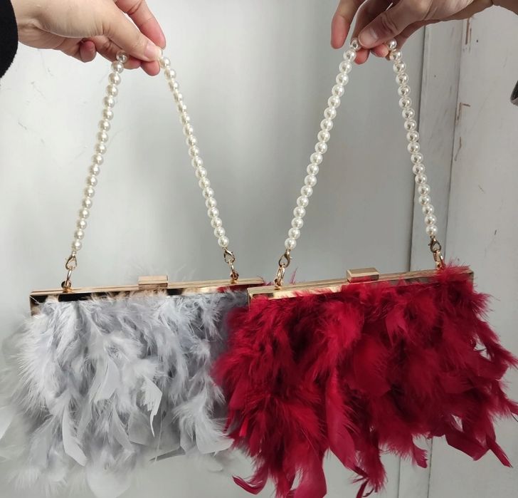 Torebka czerwone pióra