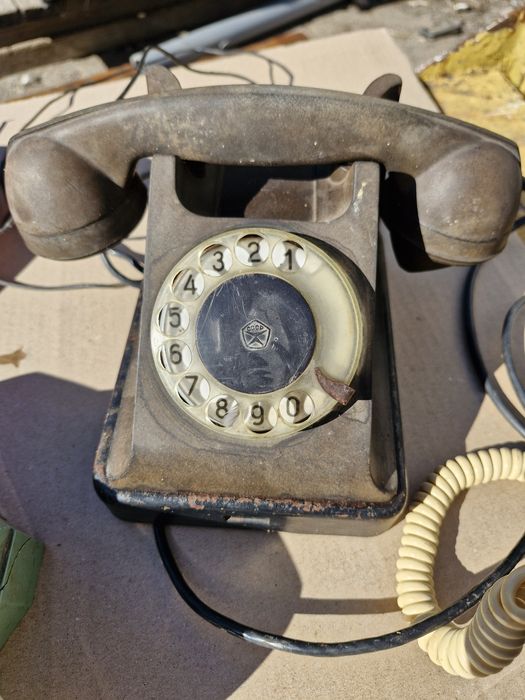 Телефон вінтажний,настільний ретро для декора ,факс кіностудій,кав'яр