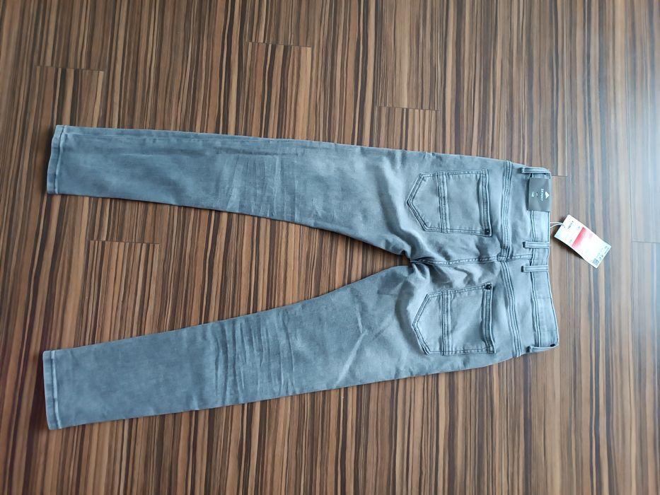 Nowe spodnie jeansowe C&A Skinny 146
