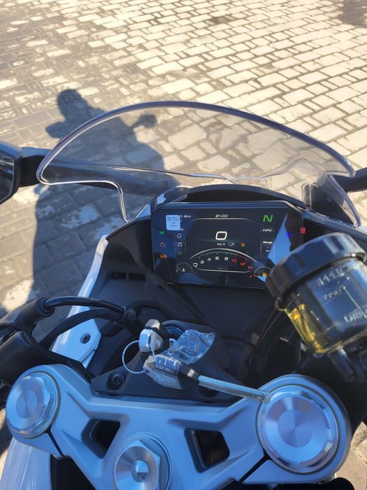 Новий Мотоцикл CFMOTO 450SR
