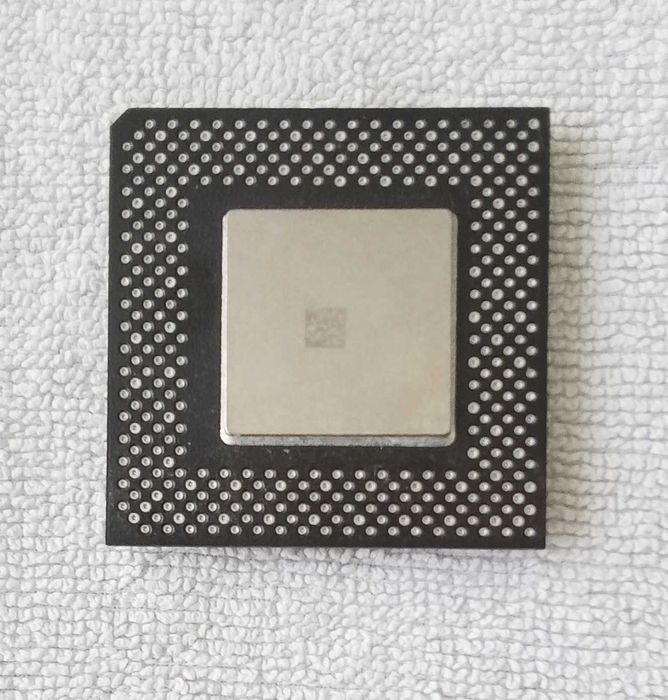 [PC Vintage] Intel Celeron 466 - socket 370446692453390766080